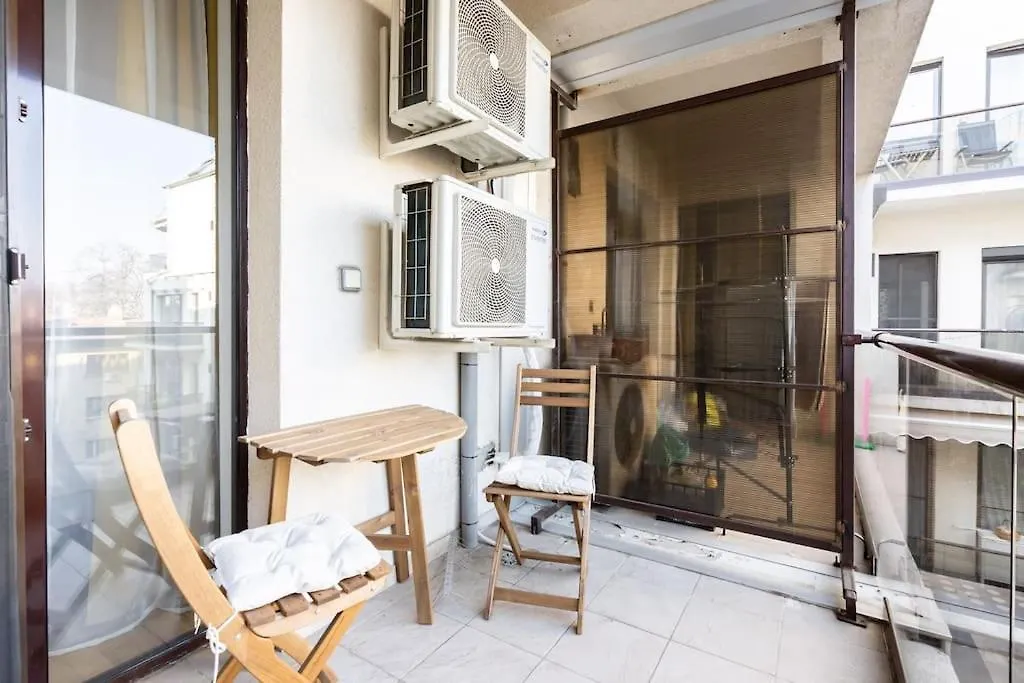 Vivando - Scandic Ap E - Parking Bucharest Apartment