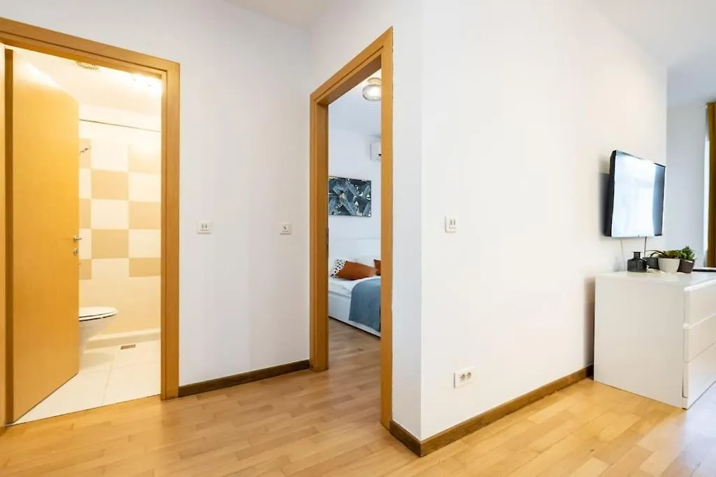 Apartment Vivando - Scandic Ap E - Parking Bucharest Romania